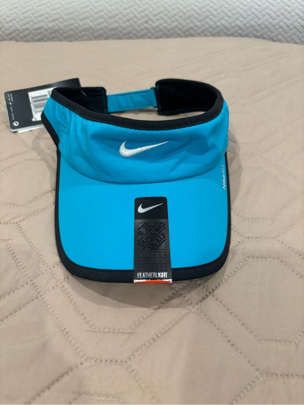 Nike Turquoise and Black Featherlight Performance Visor-New!
